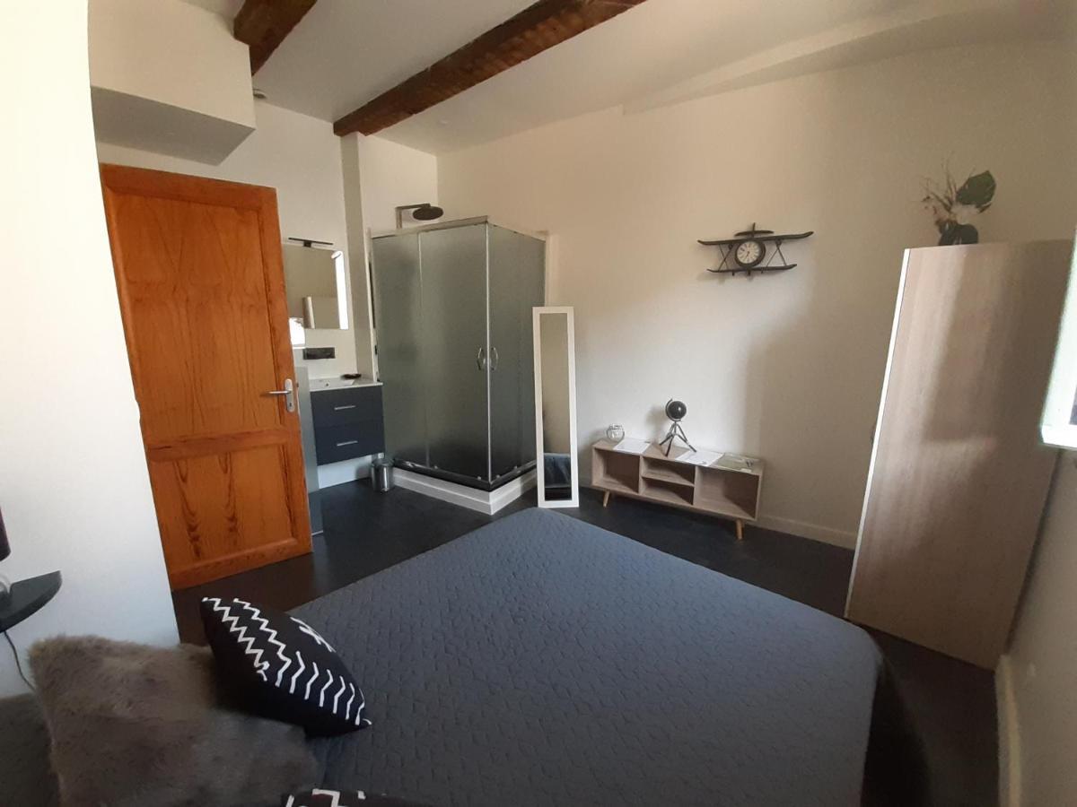 Bed and Breakfast Chez Tifille Эстен Экстерьер фото